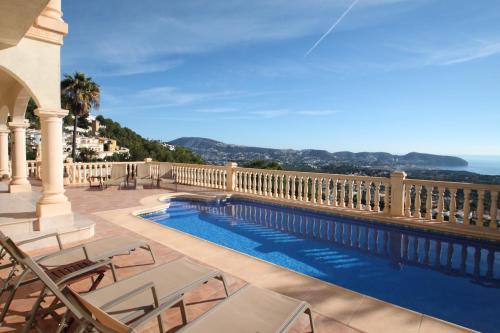 Mimo - sea view villa with private pool in Moraira-Teulada