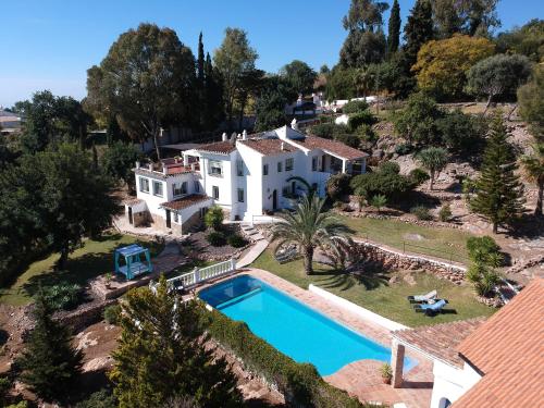 Villa Morera Bed & Breakfast