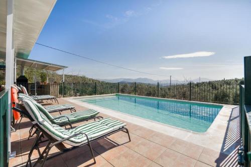 5 bedrooms villa with private pool enclosed garden and wifi at Archidona