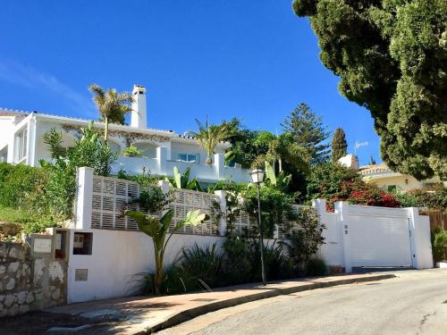 Villa Oasis Sea View 3 Bed Private Heated Pool - La Cala De Mijas By Solrentspain