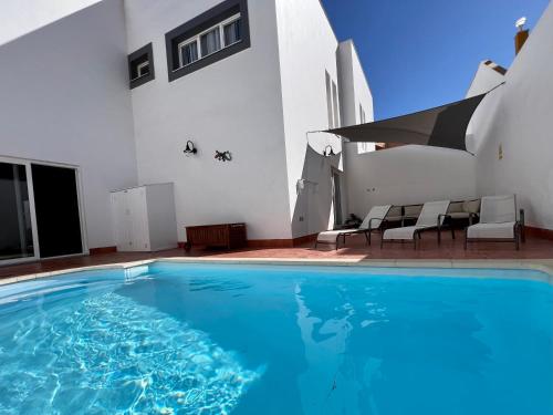 Villa Pacifica - spacious 4 bedroom family villa with private pool
