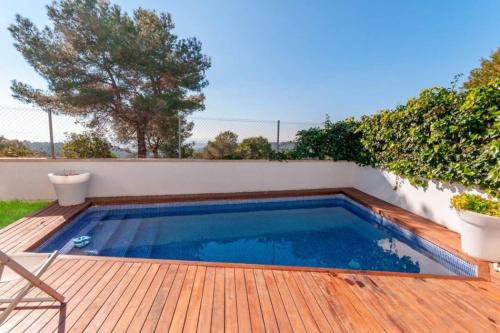 4 bedrooms villa with sea view private pool and furnished terrace at Canyelles 9 km away from the beach