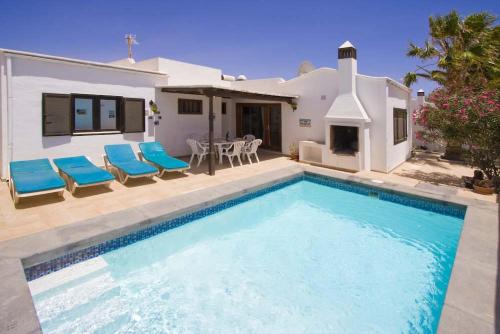 Villa Rupert - 3 Bedrooms Private Pool Wifi Ac