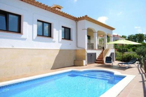 Villa Vista Bonita with private pool, 4 bedrooms, 9 people