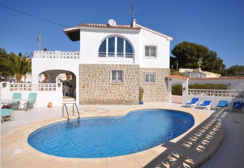 Villa w pool seaview in Cometa