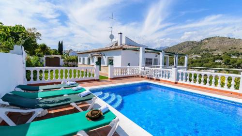 Villa Cañadu Nerja by Ruralidays