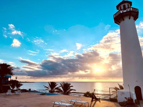 Vivienda Única En Primera Línea De Playa