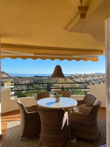 Walking distance to Puerto Banus sea view Apartment