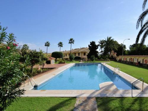 Modern Holiday Home in BenalmÃ¡dena with Pool