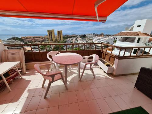 wonderful penthouse with view playa las vistas