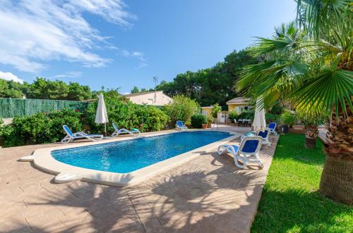 YourHouse Oratge, finca for families near the beach with private pool