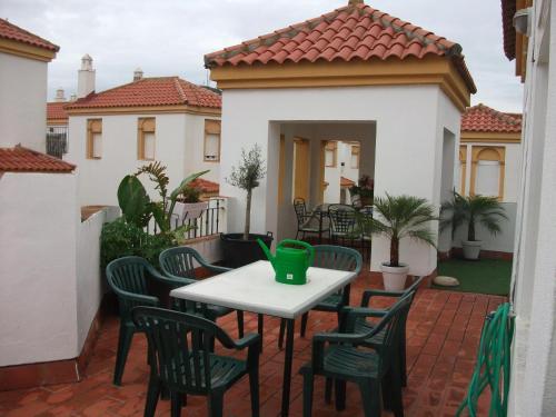 Zahara de los Atunes; Ático con gran terraza ( 65 m2 )