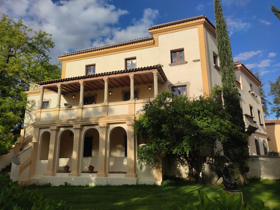 Museo de Historia y Cultura Casa Pedrilla y Museo Guayasamin