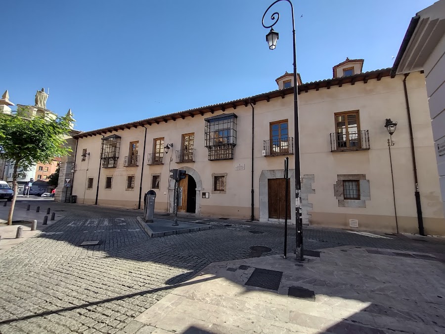 Casona De Puerta Castillo