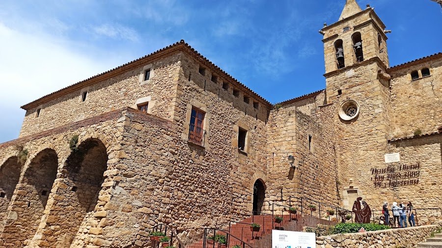 Castell De Benedormiens