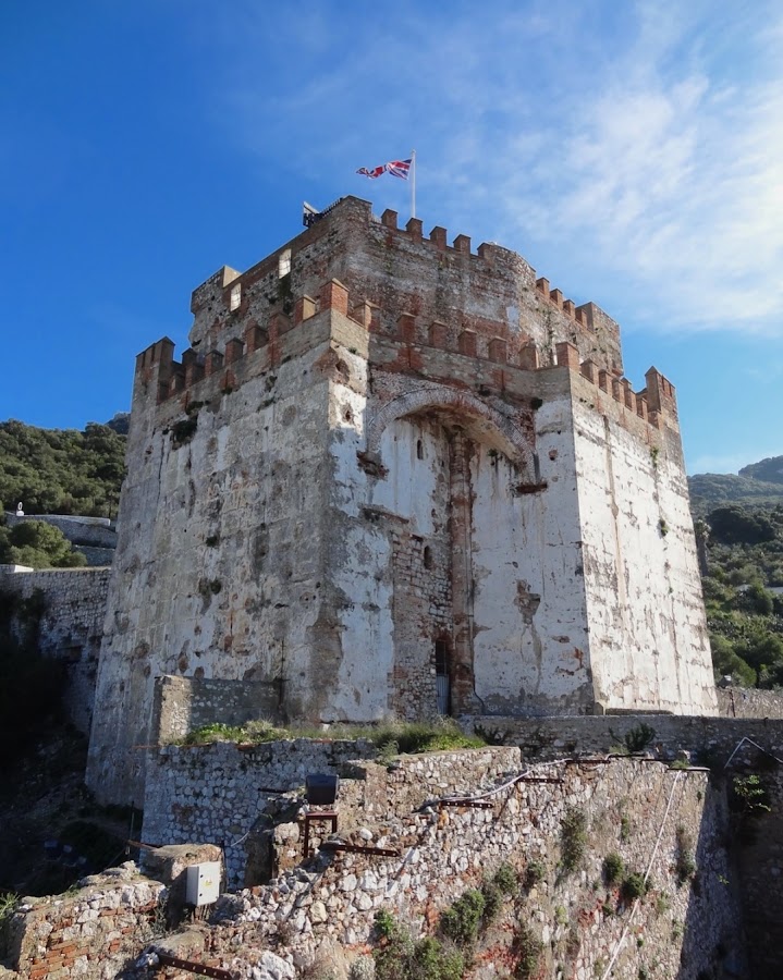 Castillo De Los Moros