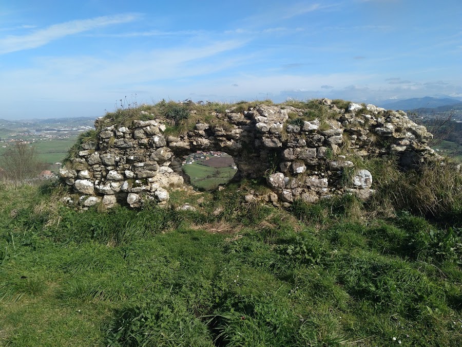 Castillo De Vispieres