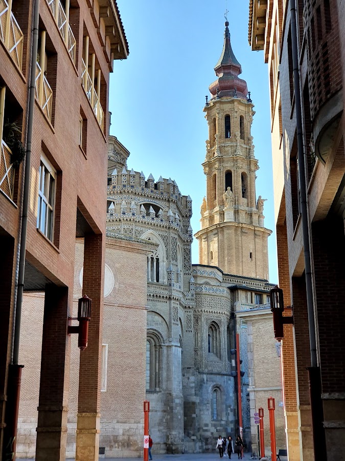 Catedral Del Salvador De Zaragoza