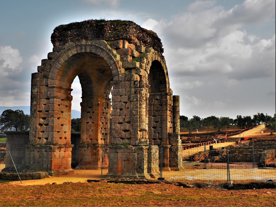 Ciudad Romana De Cáparra