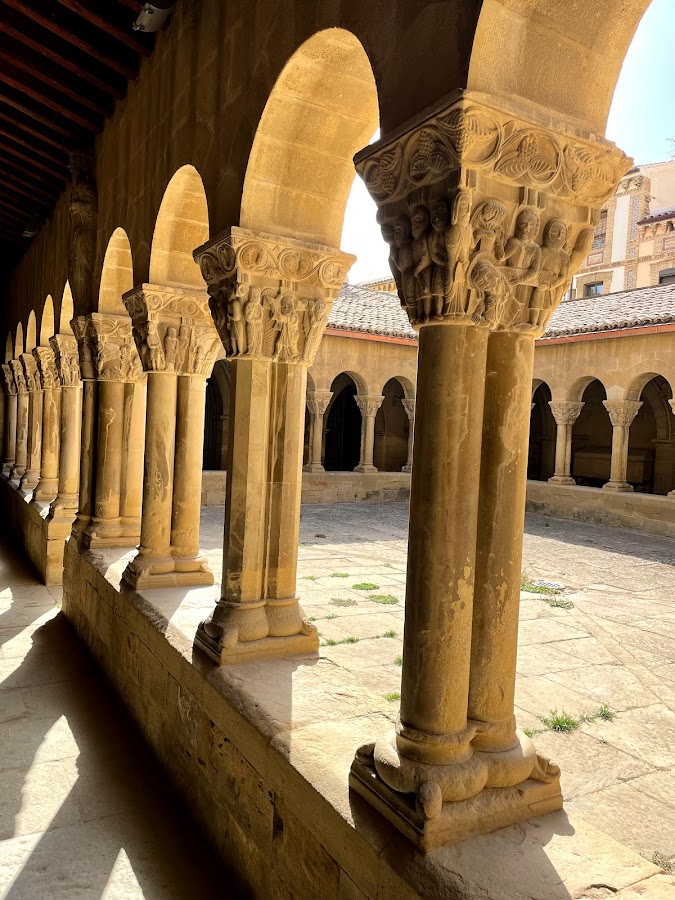 Claustro De San Pedro El Viejo