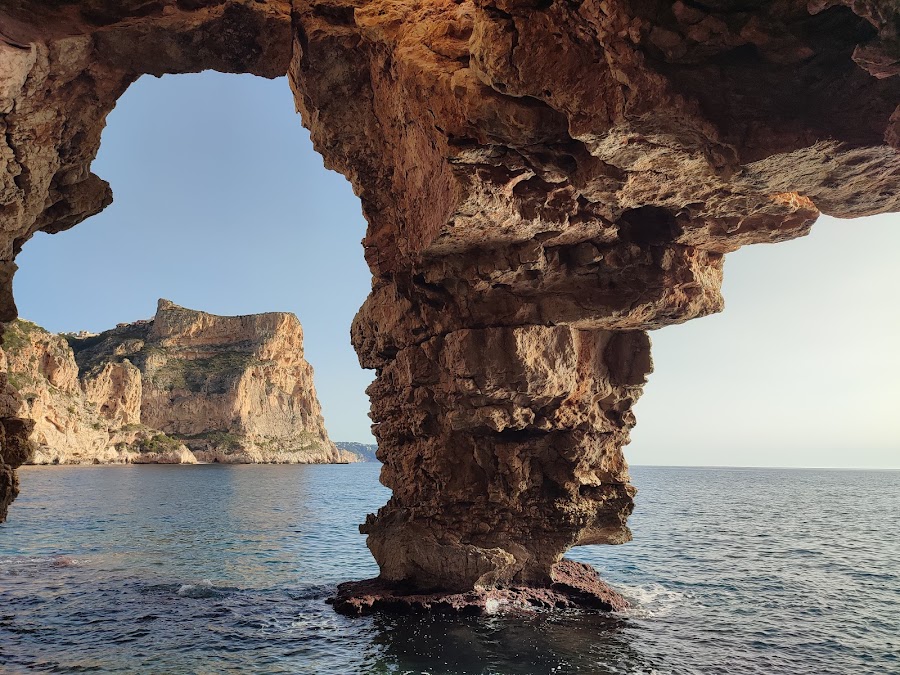 Cueva De Los Arcos