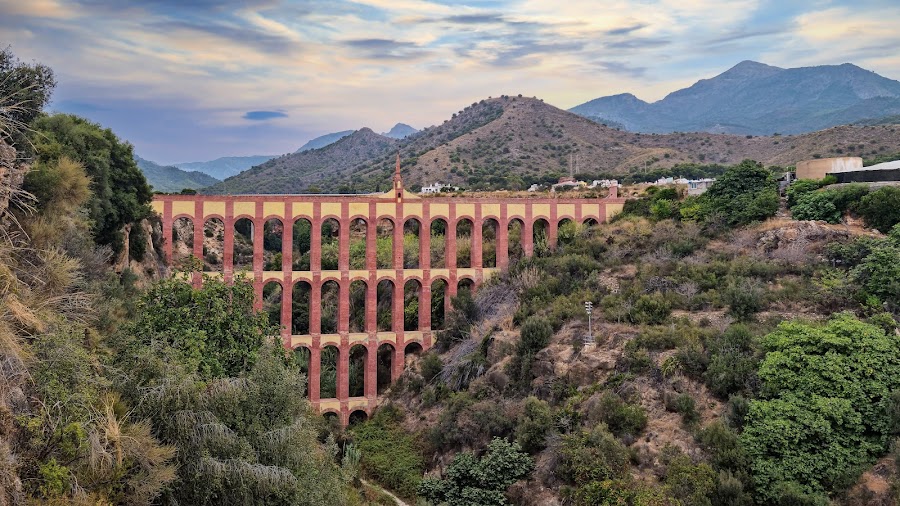 El Acueducto Del Águila