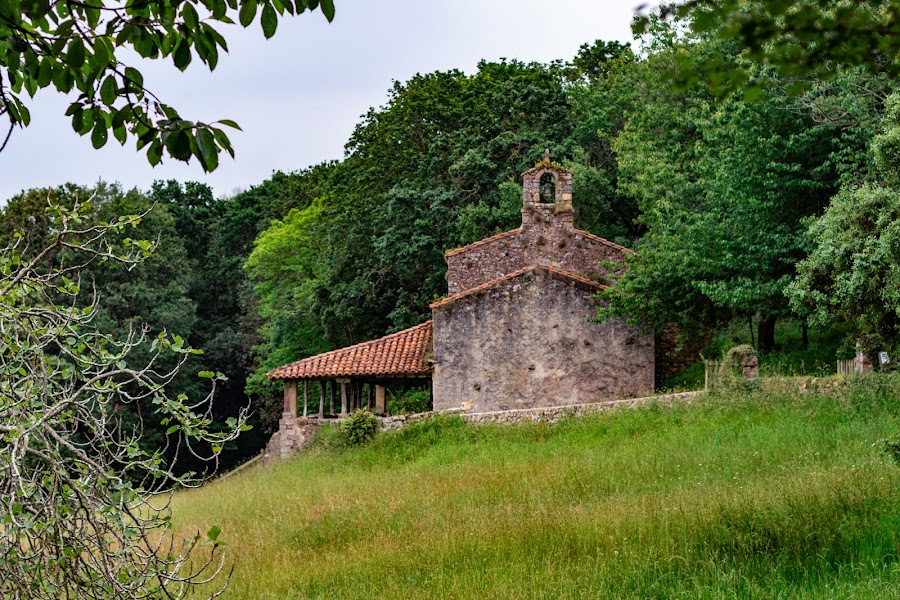 Ermita De Santu Medé / San Emeterio