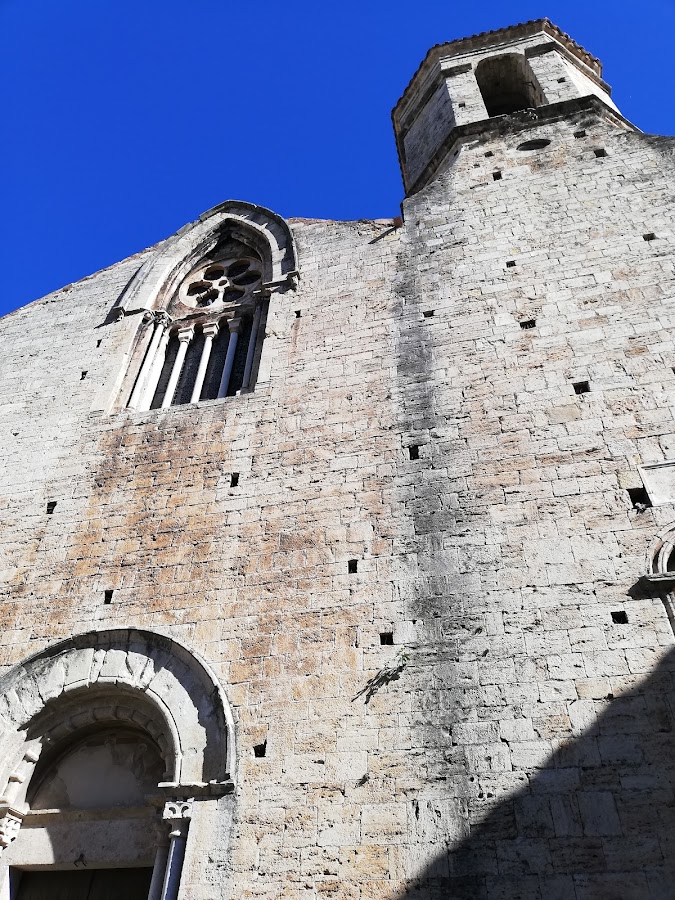 Iglesia De San Vicente De Besalú