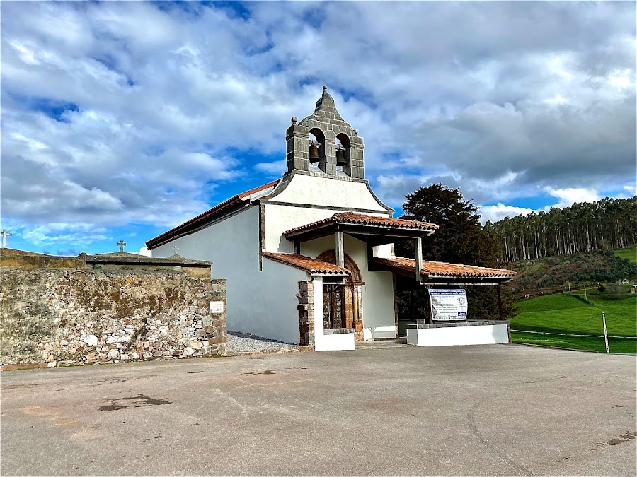 Iglesia De Santiago De Arlós