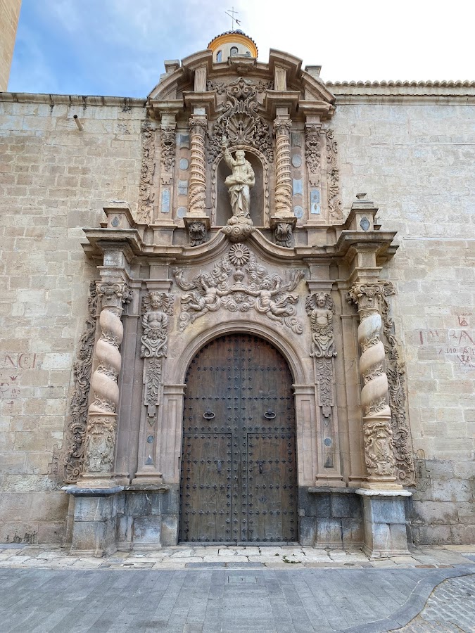 Iglesia Parroquial De Santiago Apóstol