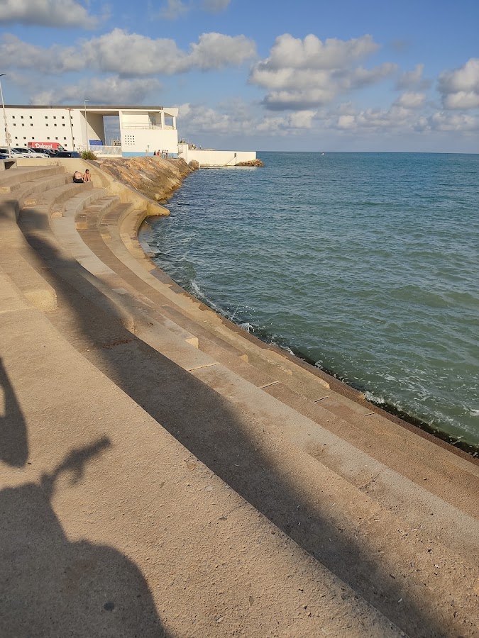 Las Escaleras Al Mar