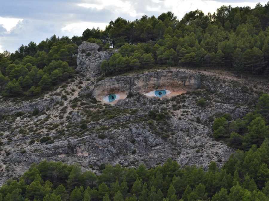 Los Ojos De La Mora