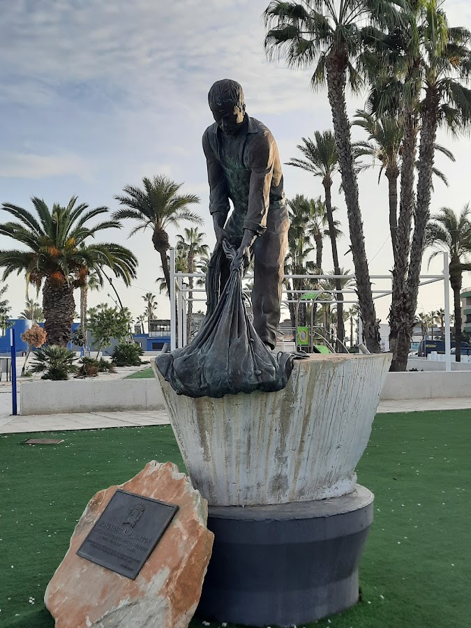 Monument De Pescador