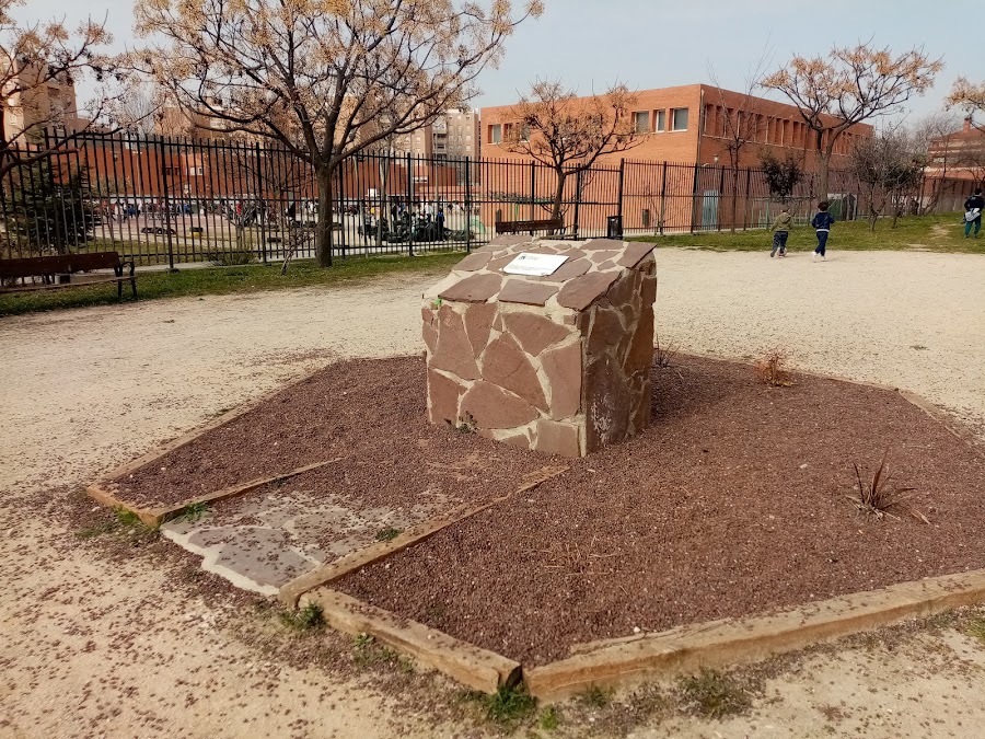 Monumento Al Disfrute Universal Del Medio Ambiente