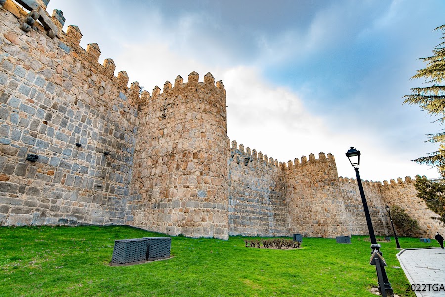 Muralla De Ávila