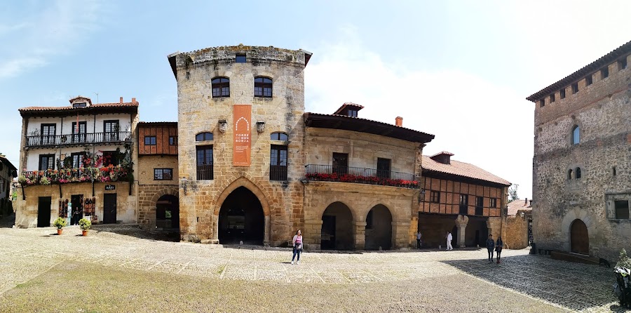 Parador De Santillana Gil Blas