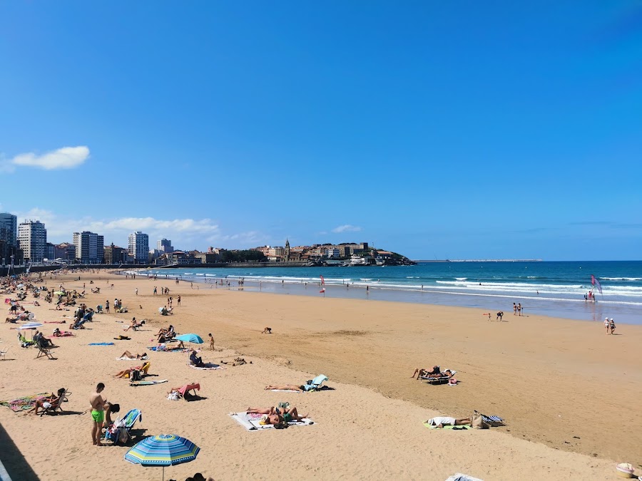 Playa De San Lorenzo