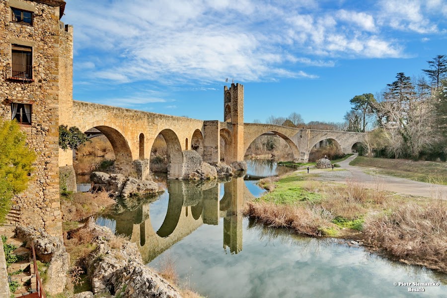 Puente De Besalú