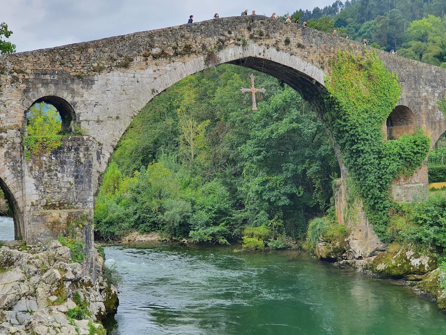 Puente Romano De Cangas De Onís / Cangues D Onís