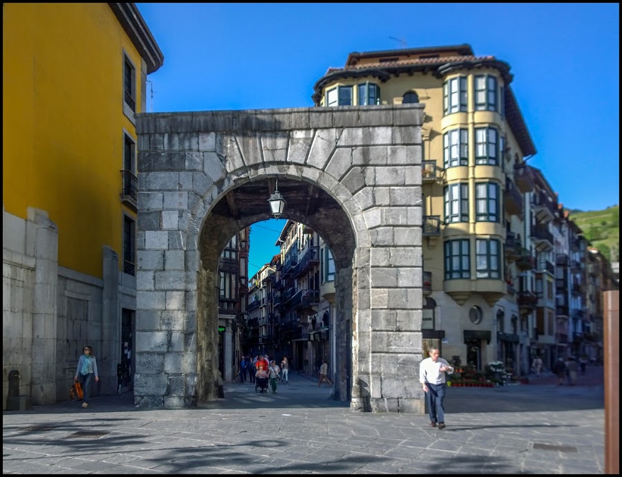 Puerta De Castilla