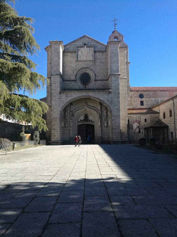 Real Monasterio De Santo Tomás