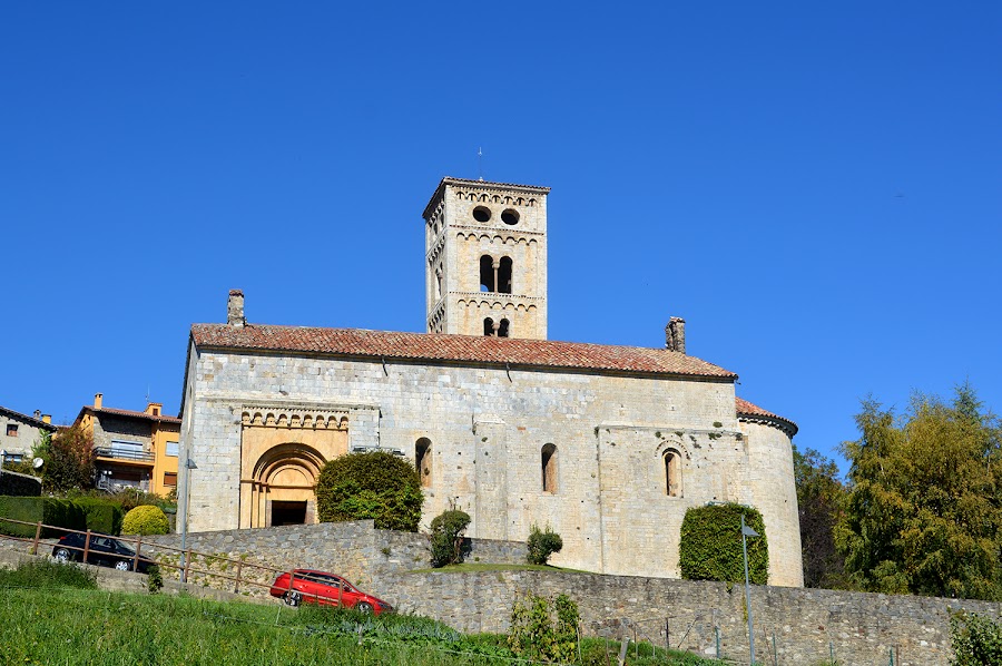 Esglèsia Parroquial de Santa Cecilia de Molló