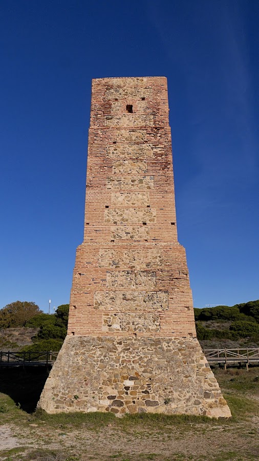 Torre Ladrones