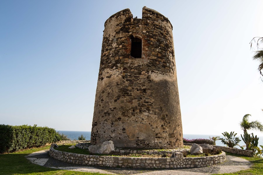 Torre Vigía De Torremuelle, Benalmádena (Rincón Singular)