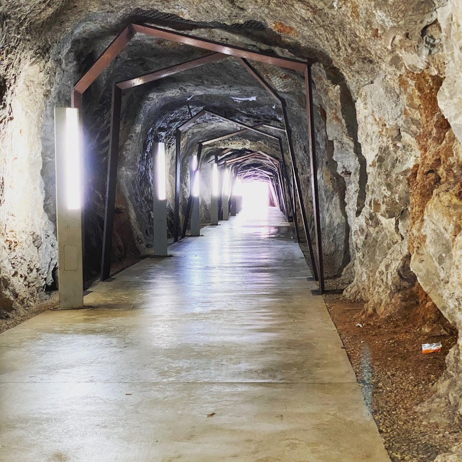 Túnel Del Castillo